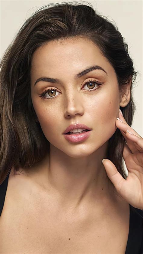 Ana de Armas .